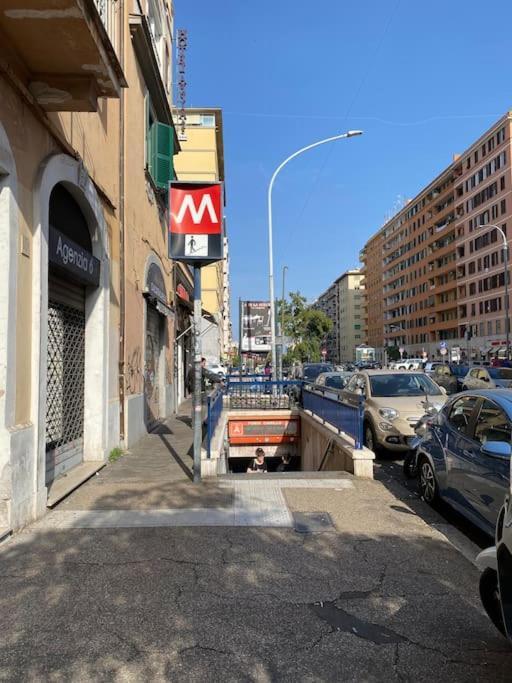 Luminoso Monolocale A 2 Passi Dalla Metro A Apartment Rome Exterior photo